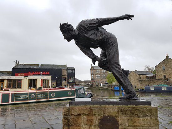 Freddie Trueman Statue